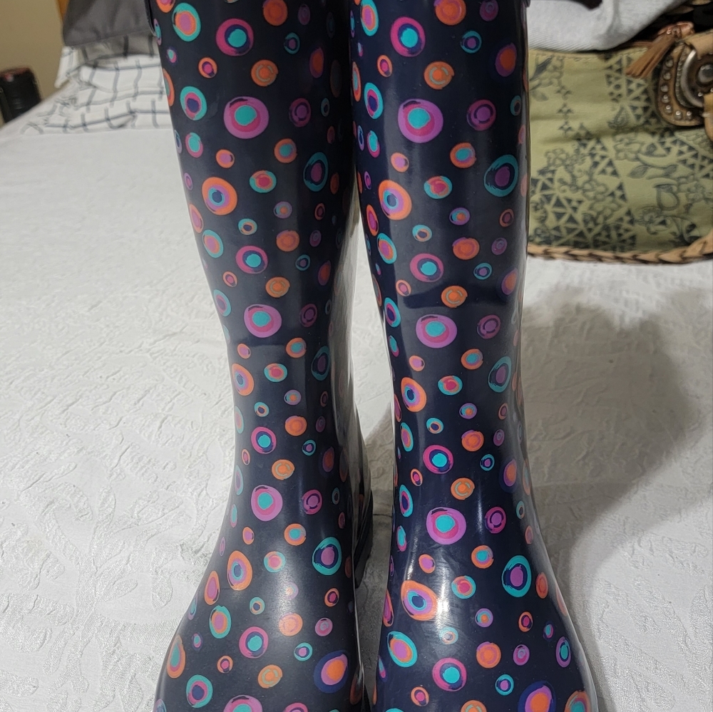 Women's rain boots